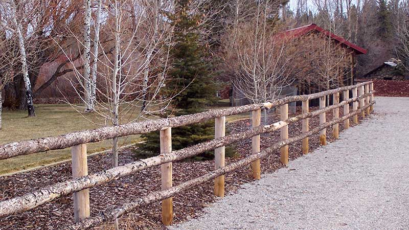 split pole fencing